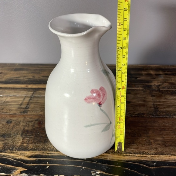 Pottery vessel with pouring spout.  Whimsical floral pattern. - Picture 6 of 14